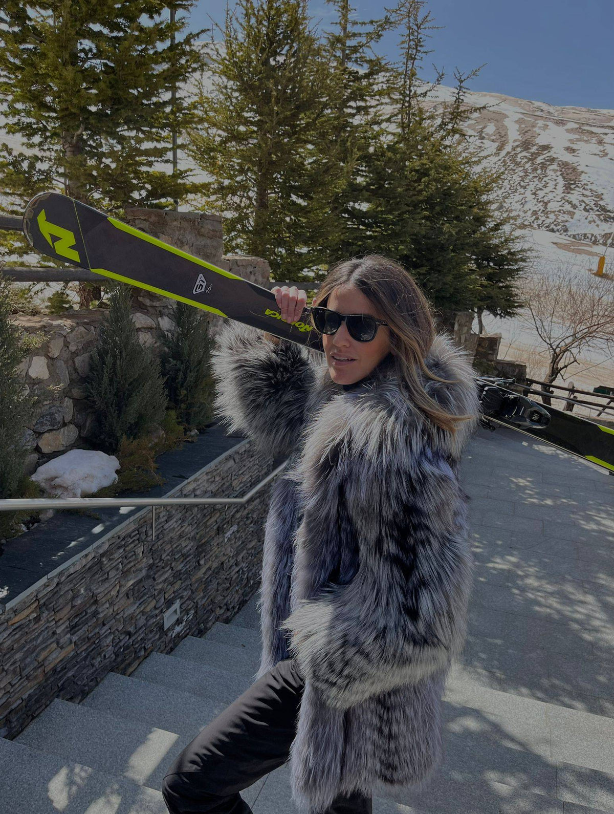 SESTRIERE chaquetón de zorro argenté