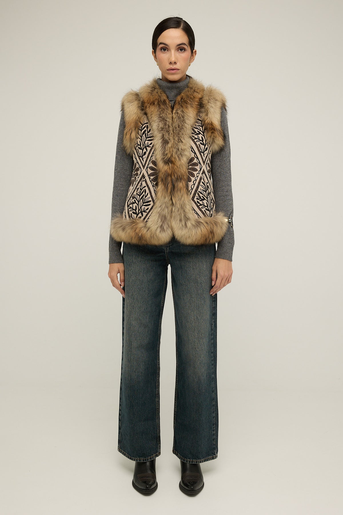 NEDA CRUDO chaleco de jacquard con raccoon